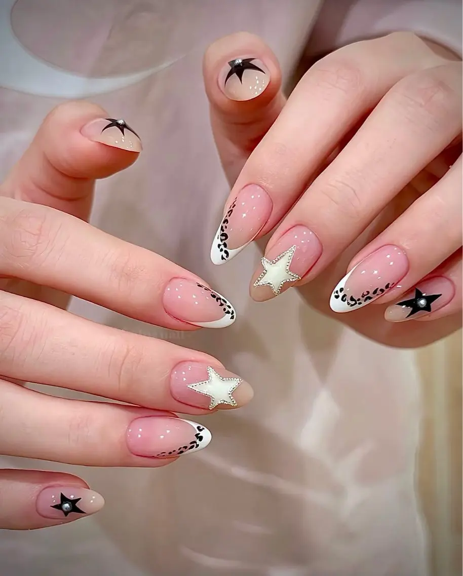 ネイル チークネイル ドット フットネイル フレンチネイル グラデーション ハンドネイル フットネイル HANA 川越東口ネイルサロンのネイルデザイン