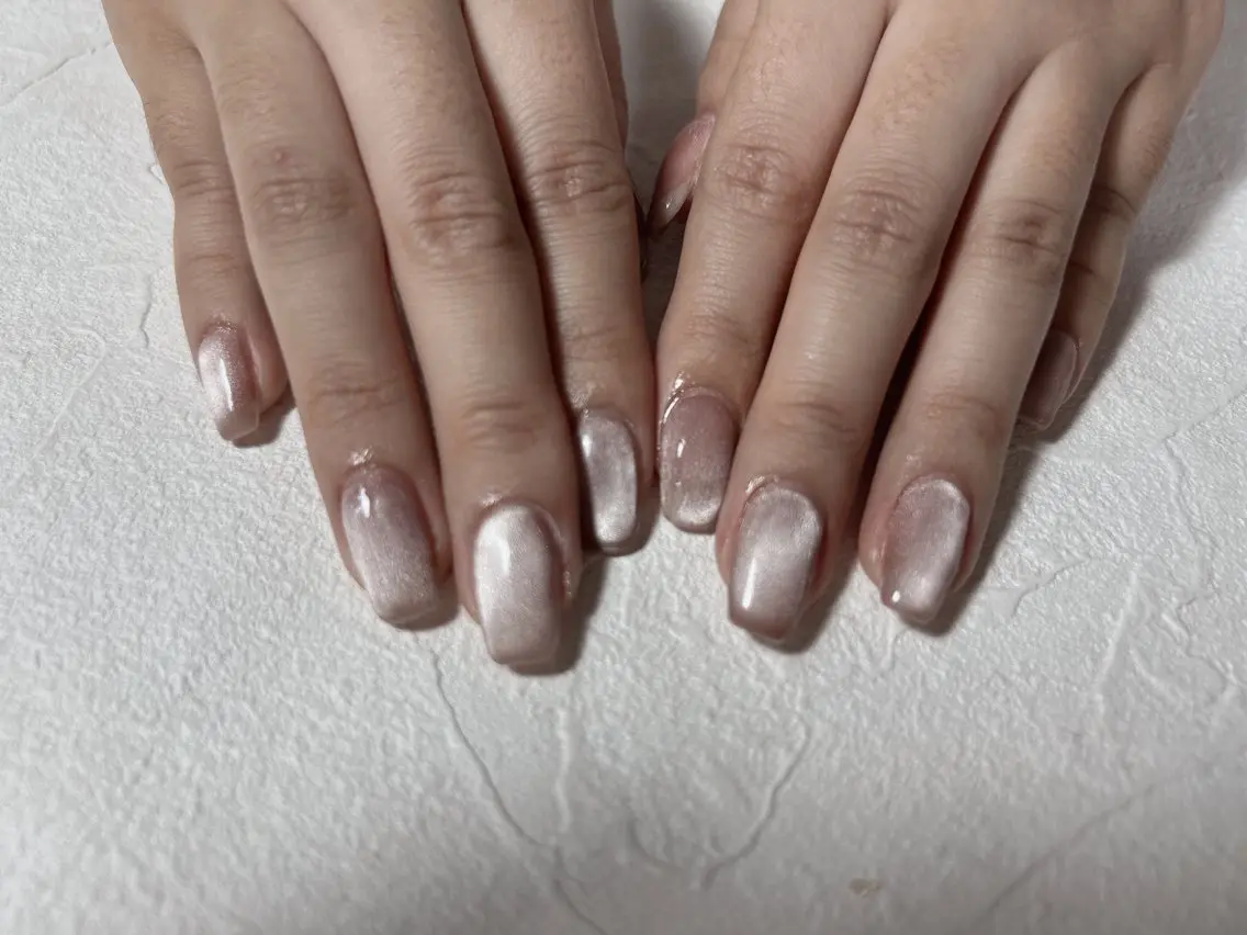 ネイル オーロラネイル フットネイル フレンチネイル ジェルネイル 韓国ネイル ハンドネイル mogunail &blowのネイルデザイン