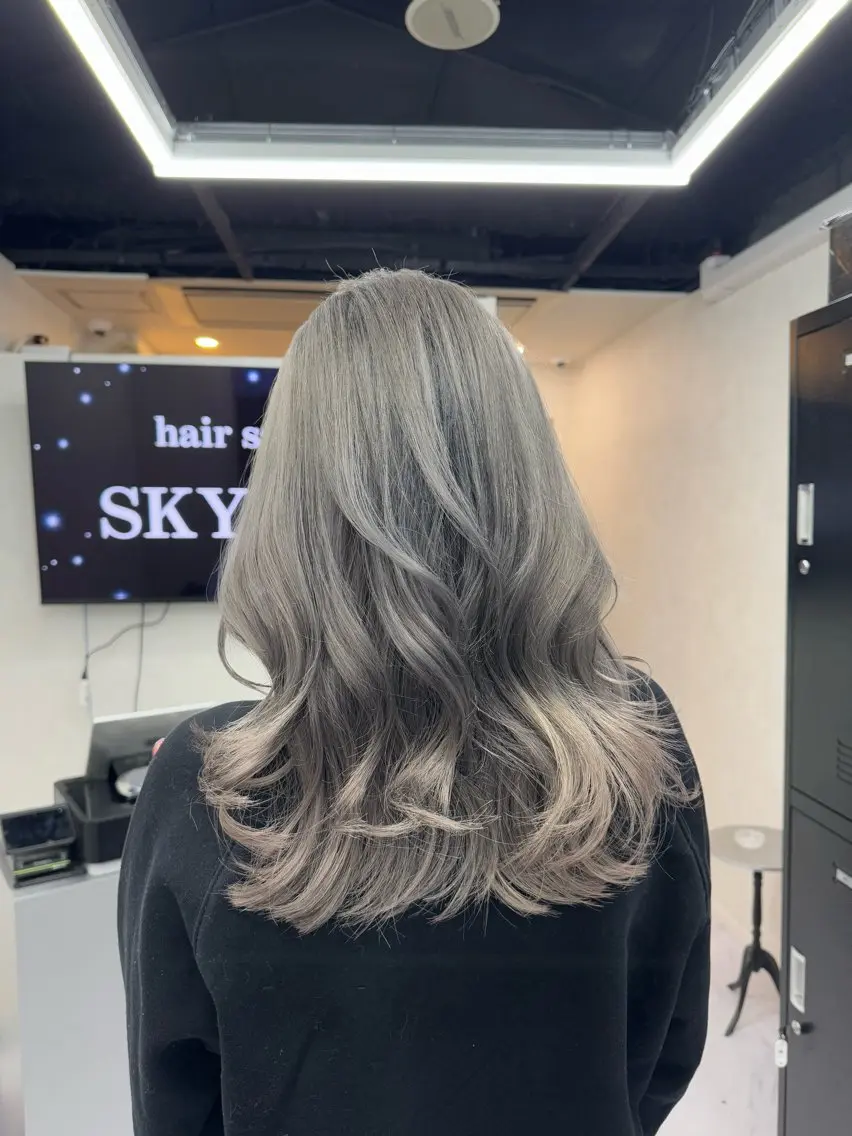 セミロング カラー ヘアカラー ブリーチ/エクステ モデル募集中🖤のヘアスタイル