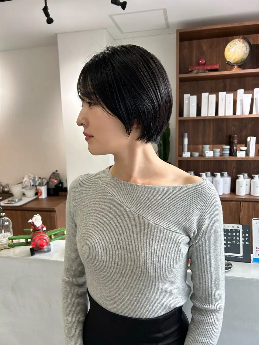 ショート カット (h)wim ウィムのヘアスタイル