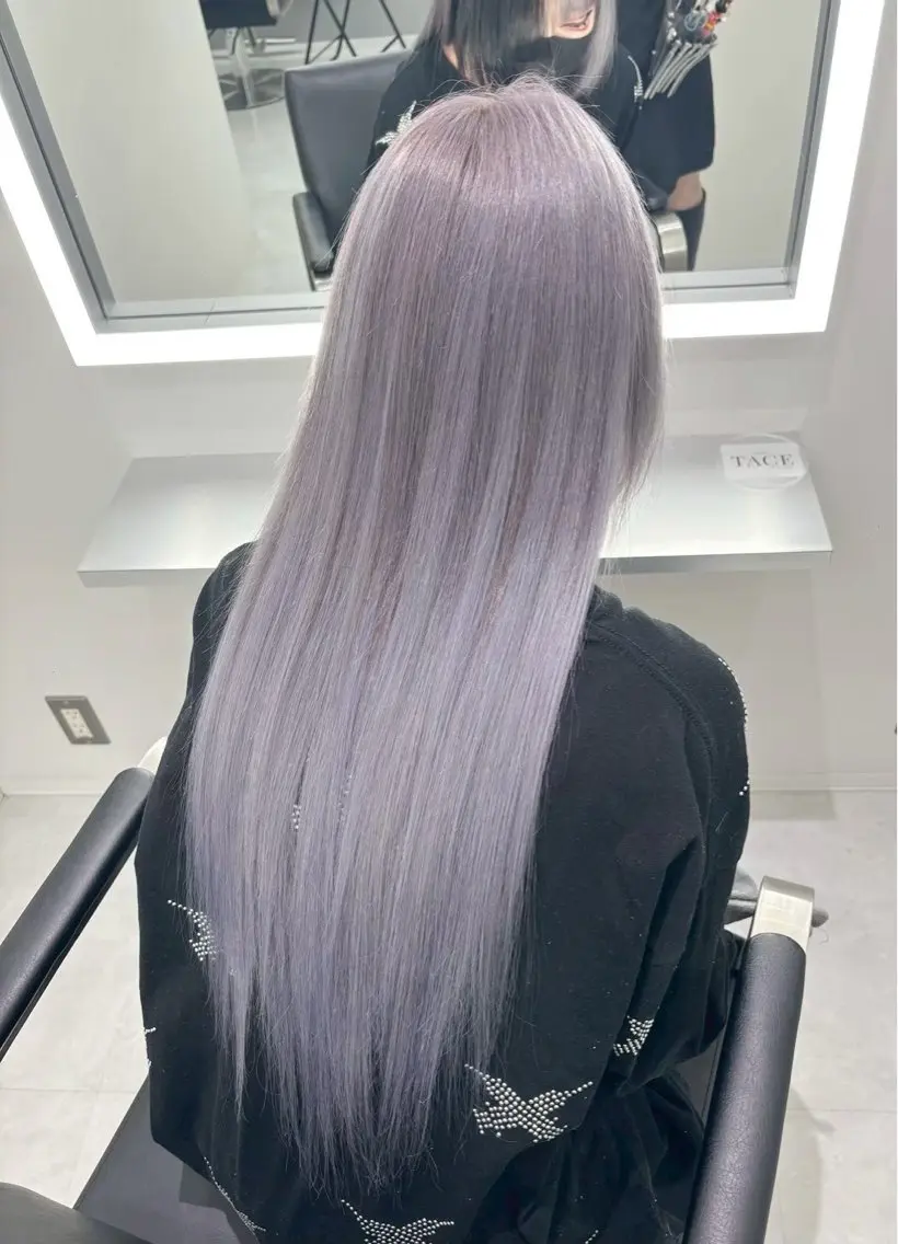 ロング カラー ブリーチ ラベンダーカラー カット ヘアカラー TACE新宿 みすずのヘアスタイル