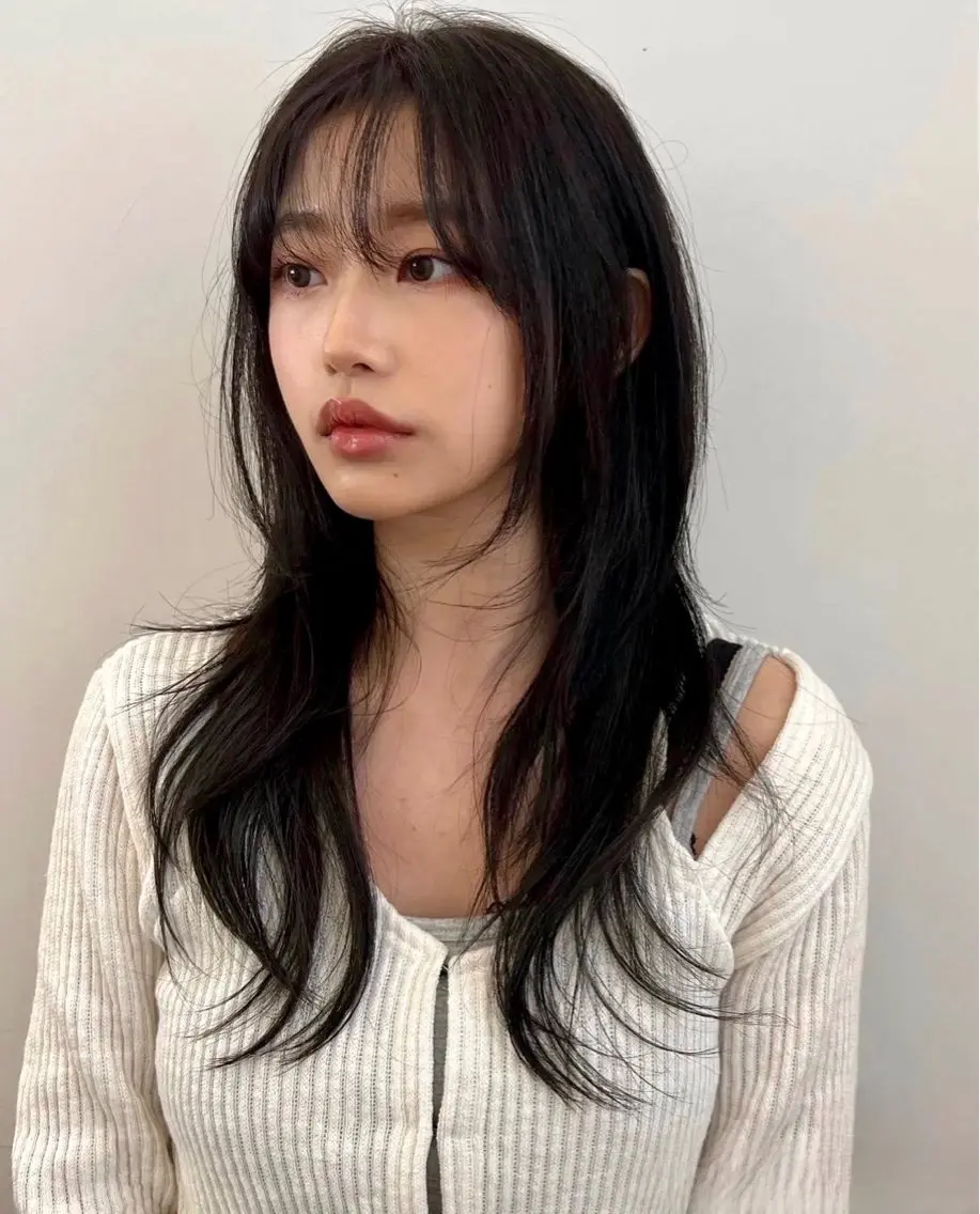 セミロング カラー ベージュカラー ブラウンカラー ショコラブラウン グレージュ くびれヘア カット ヘアカラー トリートメント 鈴木 一貴のヘアスタイル