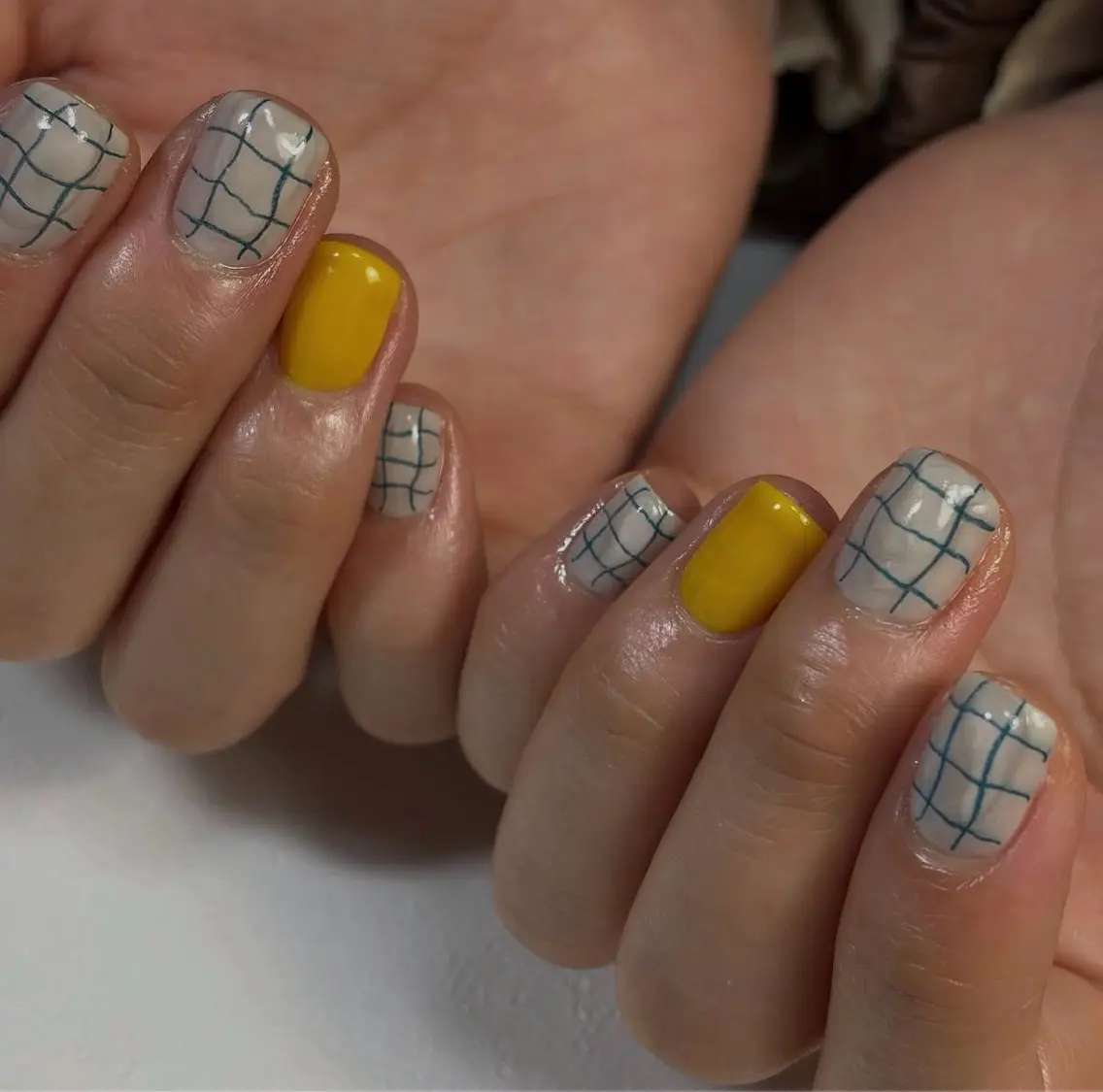 ネイル ジェルネイル ワンカラーネイル 春ネイル ハンドネイル Re:N 【リン】のネイルデザイン