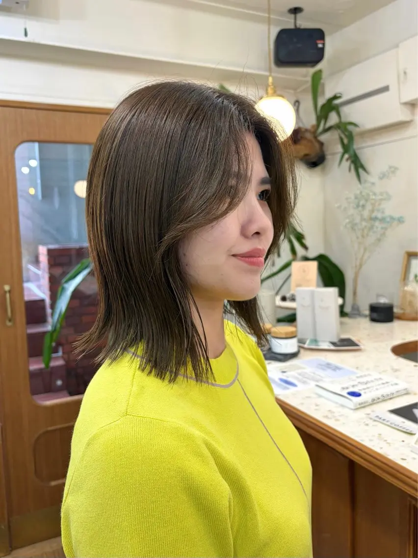 ミディアム カラー ベージュカラー 透明感カラー オリーブベージュ ボブ レイヤーカット カット ヘアカラー トリートメント ayano🫧 《CIEN》のヘアスタイル