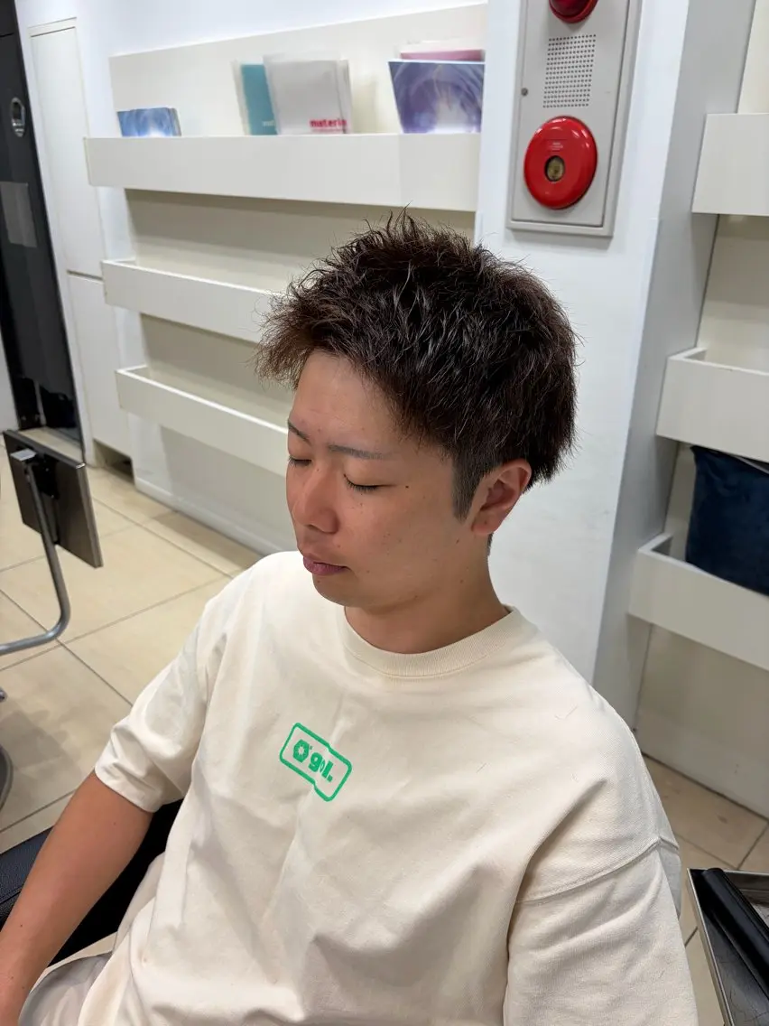 ショート メンズ アップバング メンズパーマ メンズツイストパーマ ツイストパーマ カット 芦分 裕太のヘアスタイル
