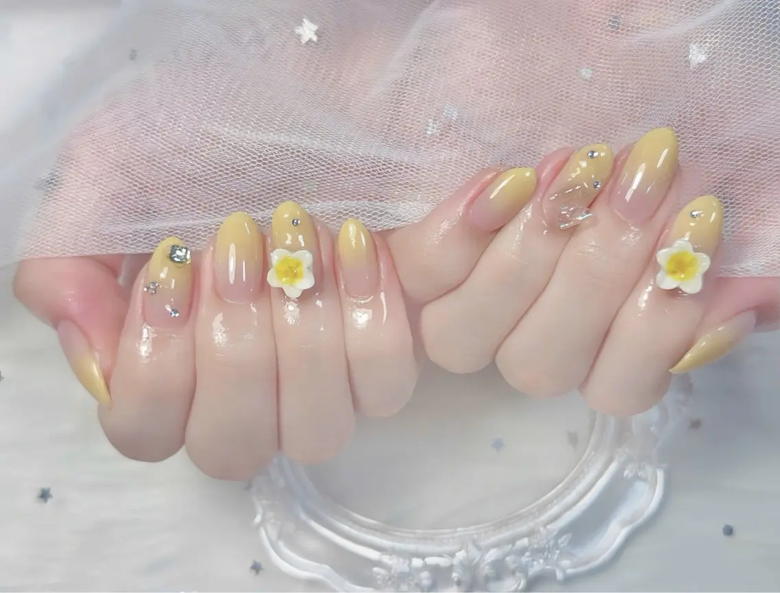 ネイル チークネイル 長さ出し フレンチネイル ジェルネイル グラデーション ハンドネイル THANHTHANH NAILのネイルデザイン