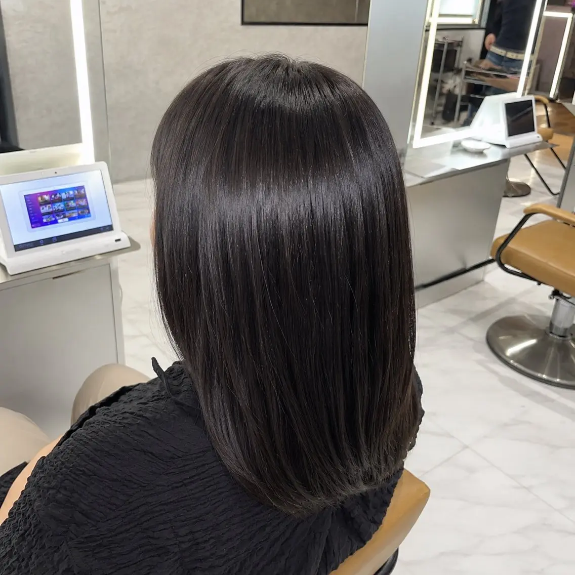 カラー 透明感カラー ayase .のヘアスタイル