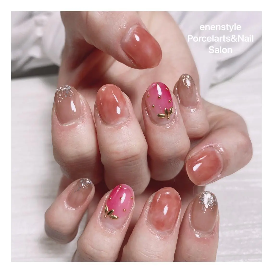 ミディアム ネイル ハンドネイル 🐾enen style 🐾のネイルデザイン