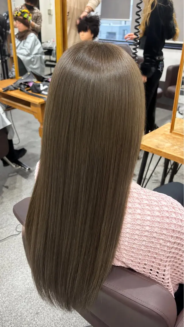 ロング カラー ベージュカラー オリーブベージュ ヘアカラー 佐野 清良‎🍒♡のヘアスタイル