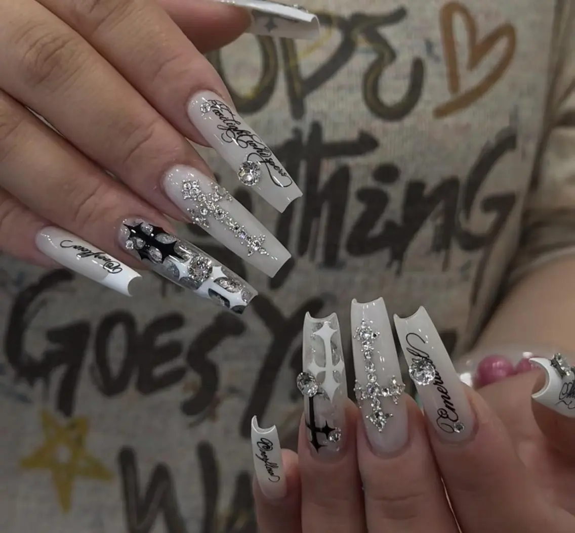 ネイル ハンドネイル エリ🫧 nail池袋東口のネイルデザイン