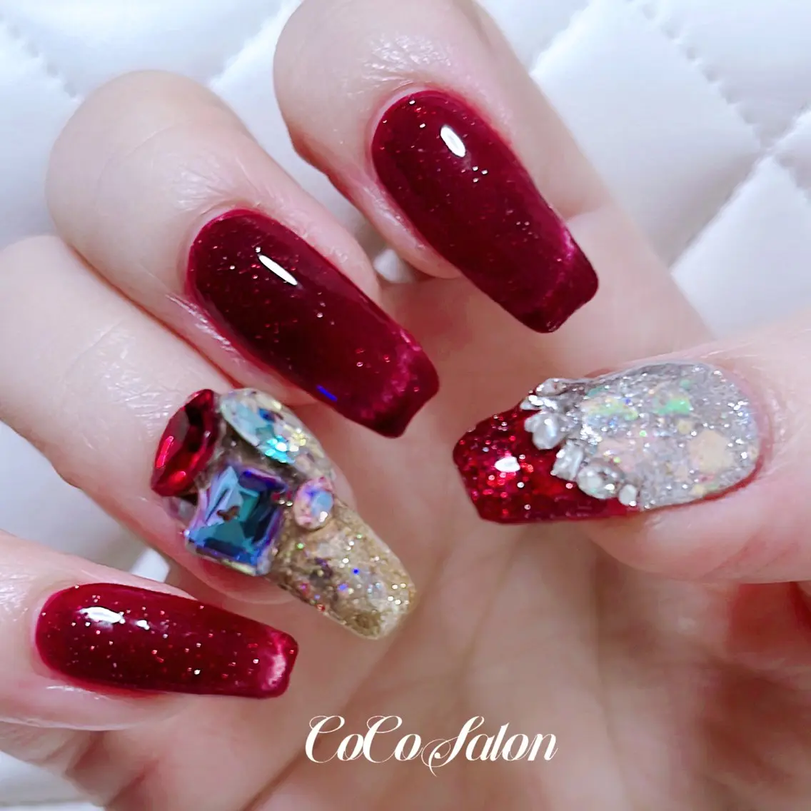 ネイル ボルドー キラキラネイル マグネットネイル ハンドネイル CoCoSalon ネイル/まつ毛予約のネイルデザイン