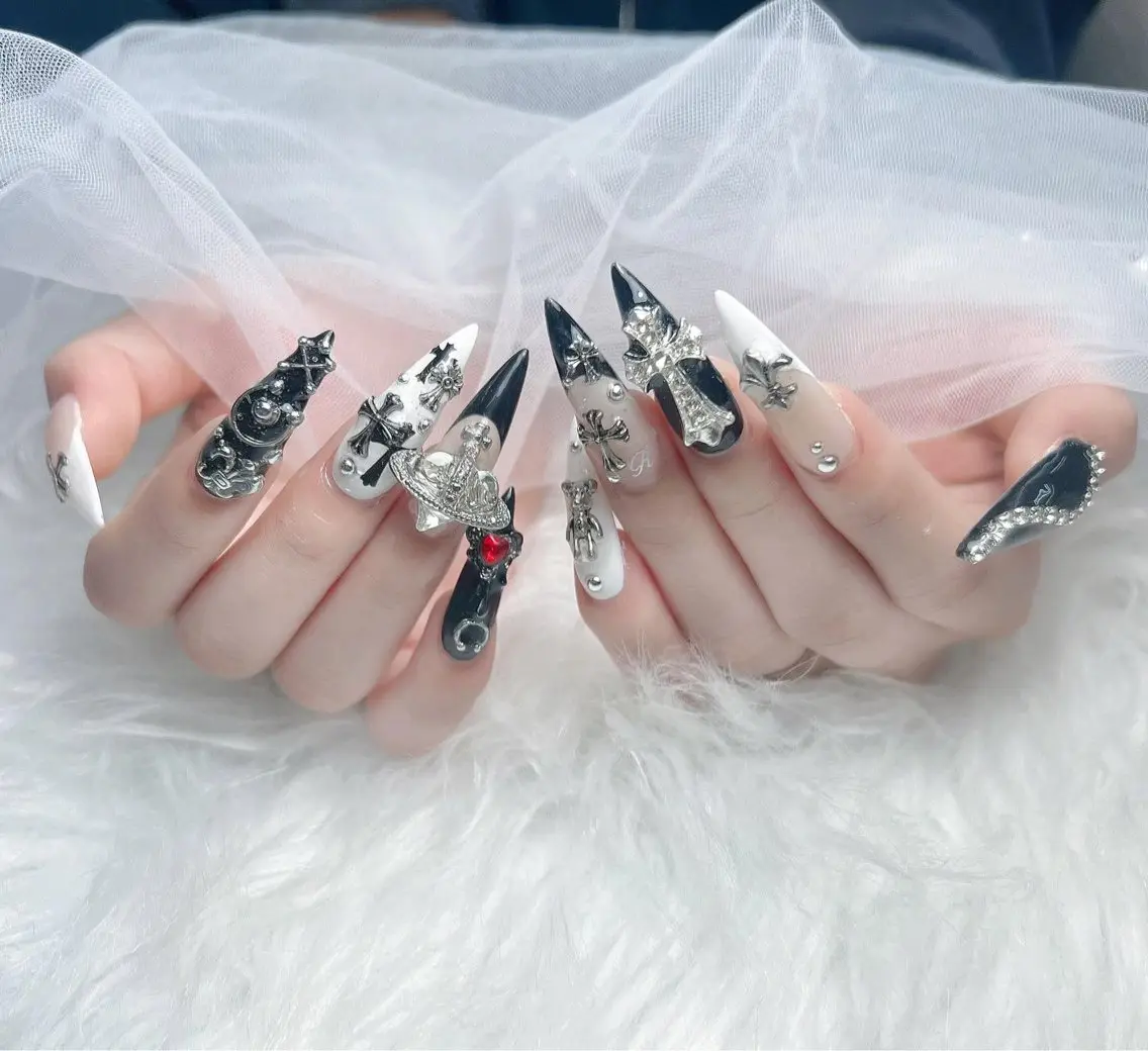 ネイル 長さ出し 韓国ネイル ロングネイル ワンホンネイル ハンドネイル ハンドケア AUREA Nail 心斎橋店のネイルデザイン