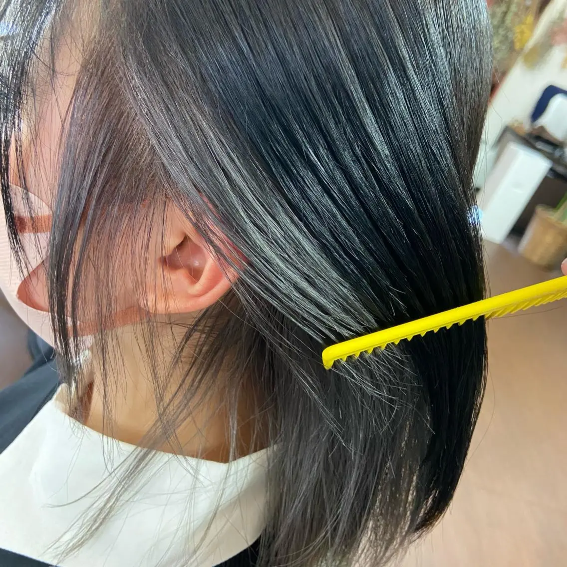 ミディアム カラー インナーカラー シルバー 💜推しインナー カラー/菊池柊真💜のヘアスタイル
