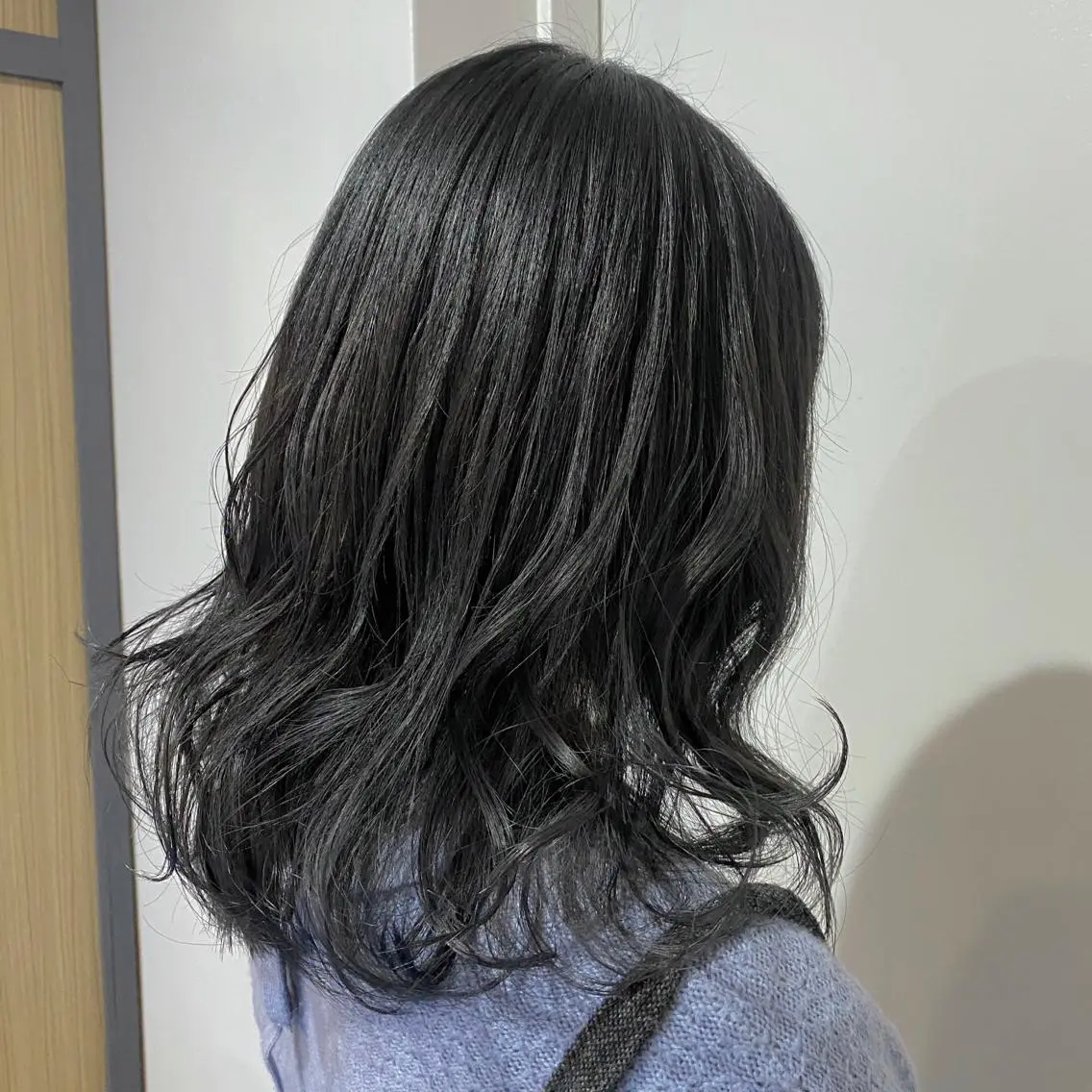 セミロング カラー マンツーマン女性 美容師 奏のヘアスタイル