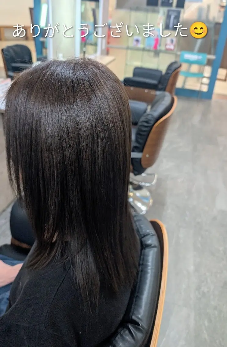 カラー トンプソン しみずのヘアスタイル
