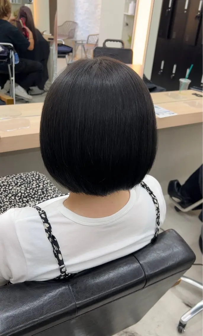 ショート カラー ヘアカラー トリートメント GRAN LUSSO 【MIHARU】のヘアスタイル
