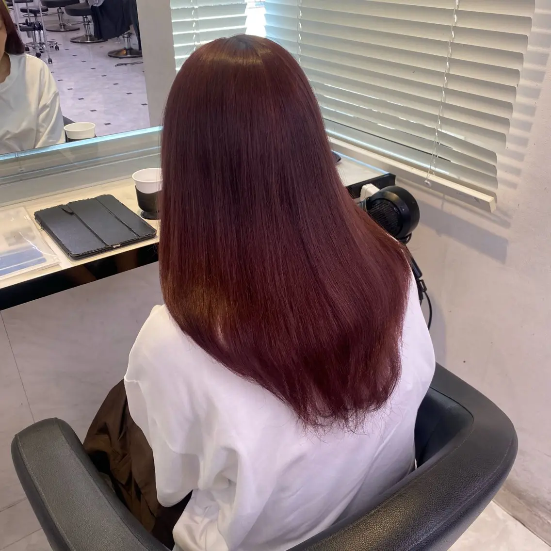 ロング カラー 透明感ベージュカラー 🪞上野🪞AIのヘアスタイル