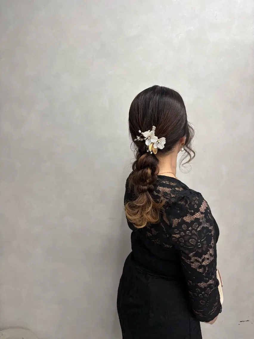セミロング カラー ヘアアレンジ ヘアセット 🎨カラー満足度 500%💫ヅル💫のヘアスタイル