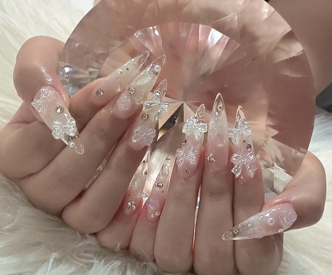 ネイル LoaChaton kaeのネイルデザイン