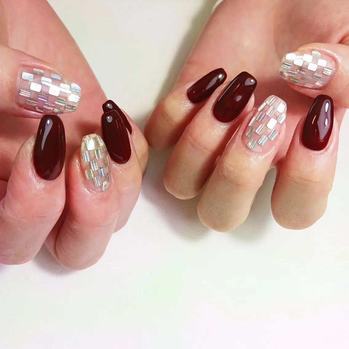 ネイル ボルドー ジェルネイル ホログラムネイル 持ち込み ショートネイル ハンドネイル owlnail /持込みデザイン専門のネイルデザイン