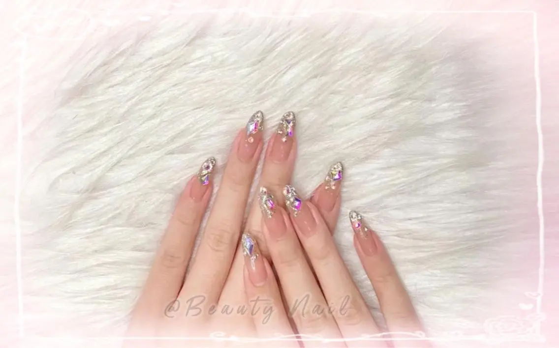 ネイル ラメ(グリッター) Moonstone Salonのネイルデザイン