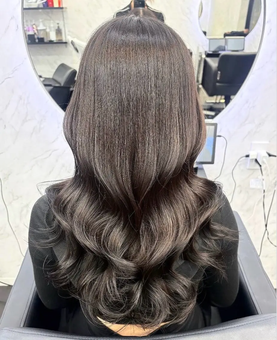 ロング カラー ブラウンカラー チョコレートブラウン 透明感カラー 原田 蓮華のヘアスタイル