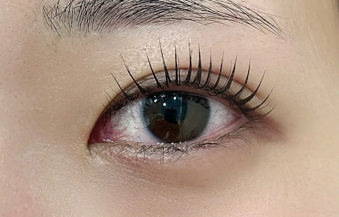 マツエク・マツパ マツパ une FEMINの眉毛・アイブロウイメージ