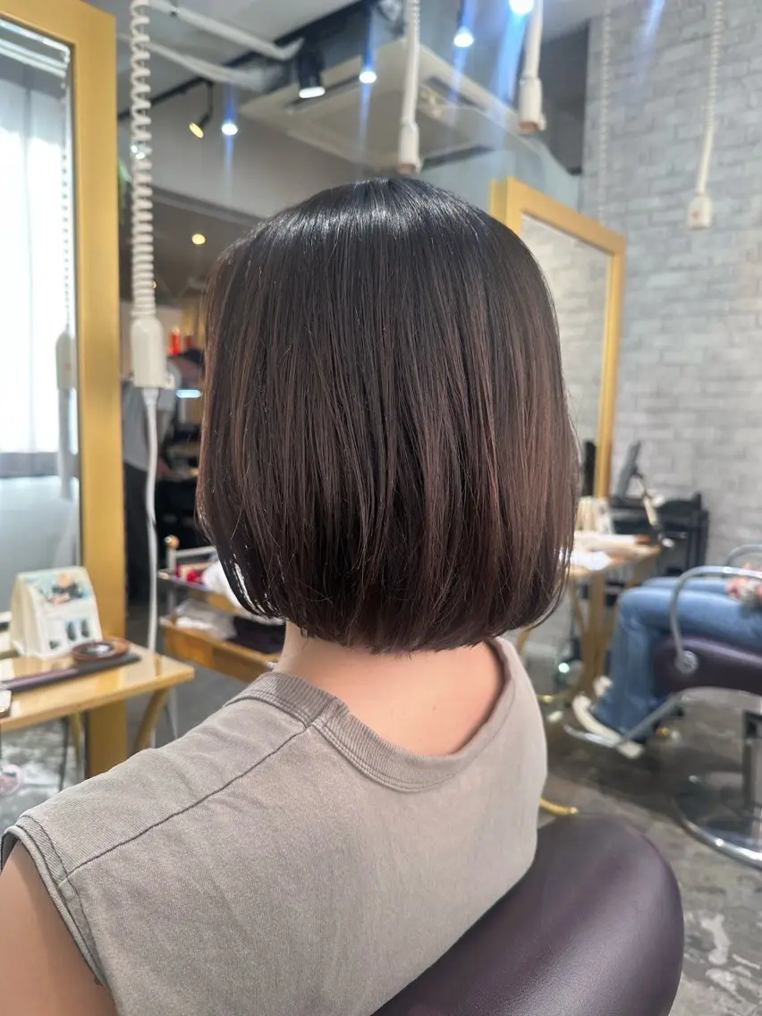 ミディアム カラー ブラウンカラー ショコラブラウン ボブ カット ヘアカラー Saki💛心斎橋 髪質改善/艶カラーのヘアスタイル