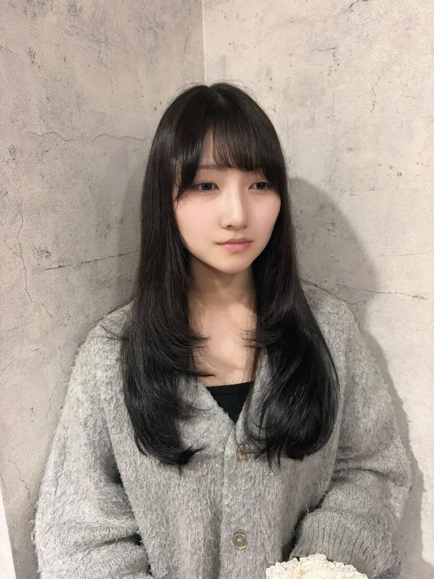 セミロング カラー 透明感カラー オリーブカラー レイヤーカット カット ヘアカラー トリートメント パーソナルカラー 診断🍀マリンのヘアスタイル