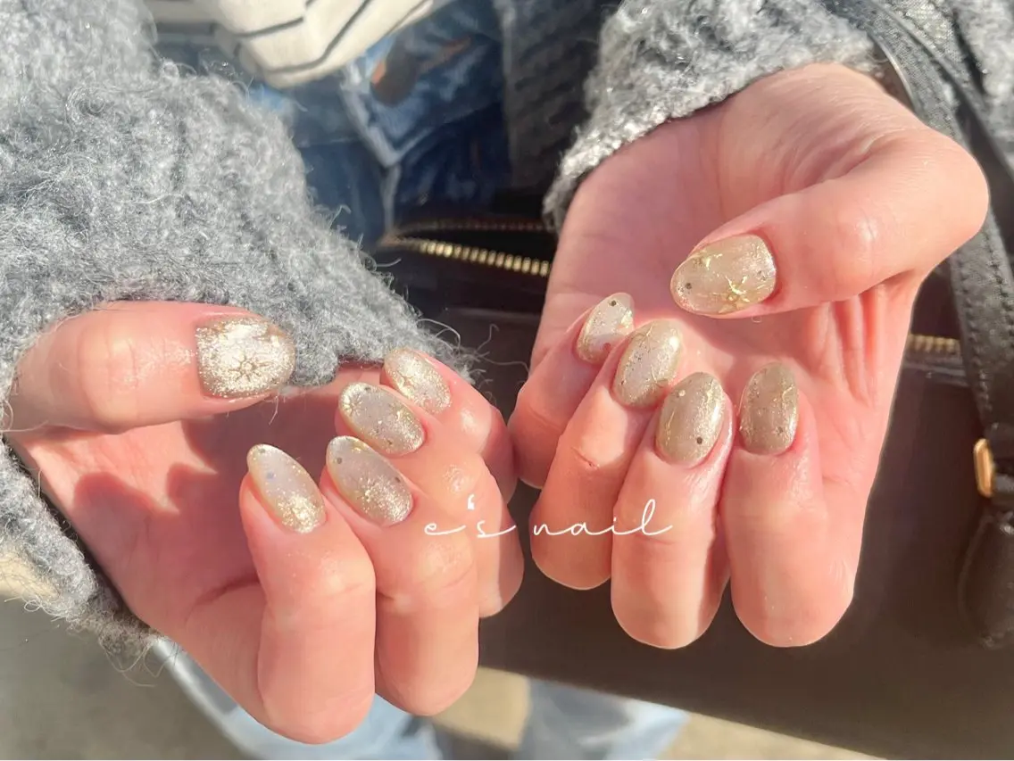 ネイル アートネイル マグネットネイル ハンドネイル ハンドケア e’s nail Lumièreのネイルデザイン