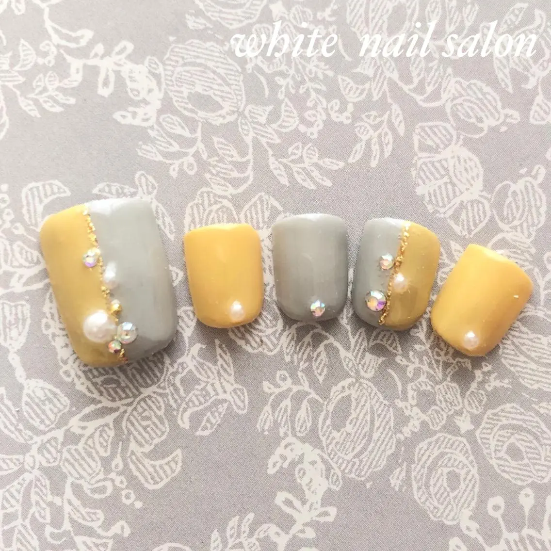 ネイル フットネイル ジェルネイル オフィスネイル スカルプネイル シンプルネイル フットネイル white nail salonのネイルデザイン