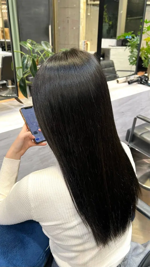 カラー アッシュ 透明感カラー オリーブアッシュ 坂本 かやのヘアスタイル