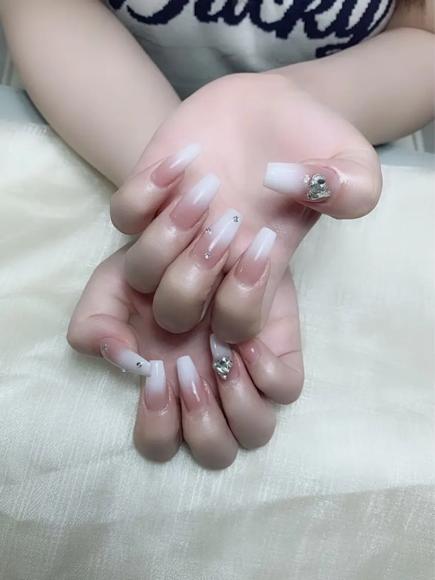 ネイル Amina nail salonのネイルデザイン