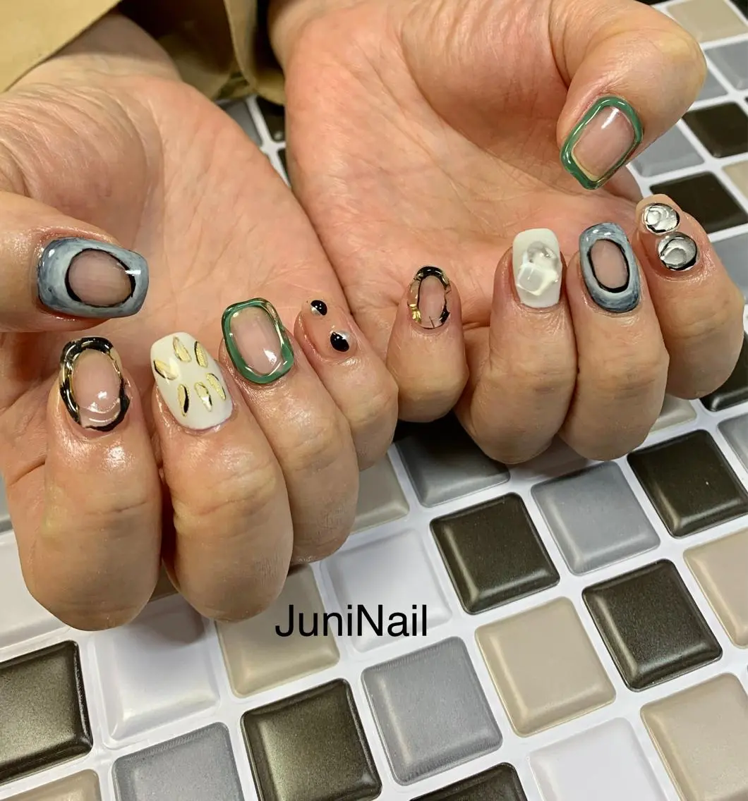 ネイル オーロラネイル クリアネイル フラッシュネイル フレンチネイル 氷ネイル・うるうるネイル ハンドネイル JuniNail 주니네일🇰🇷suのネイルデザイン