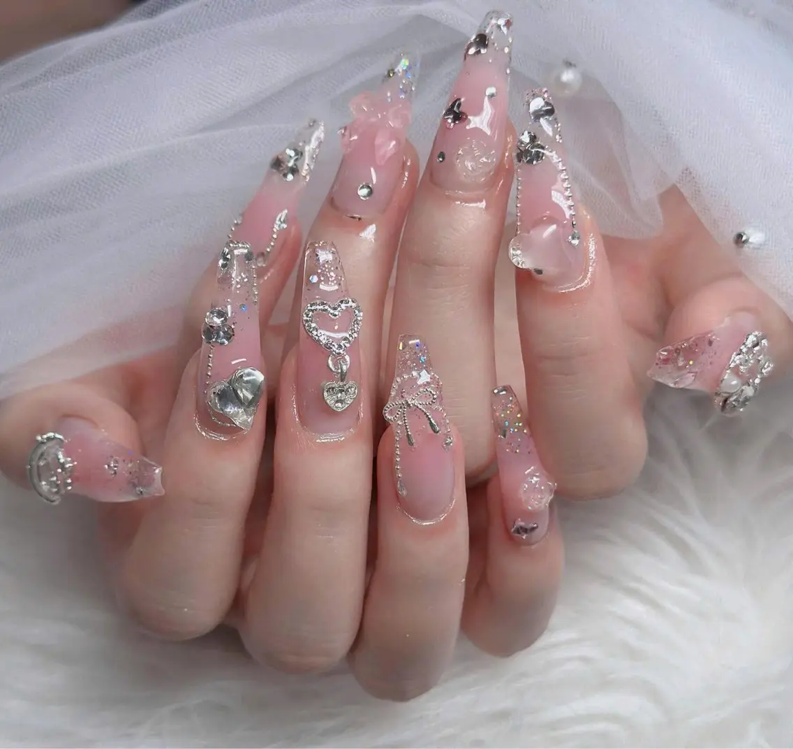 ネイル オーロラネイル フレンチネイル ジェルネイル ハロウィン キラキラネイル ハンドネイル H.baby Nail Salonのネイルデザイン