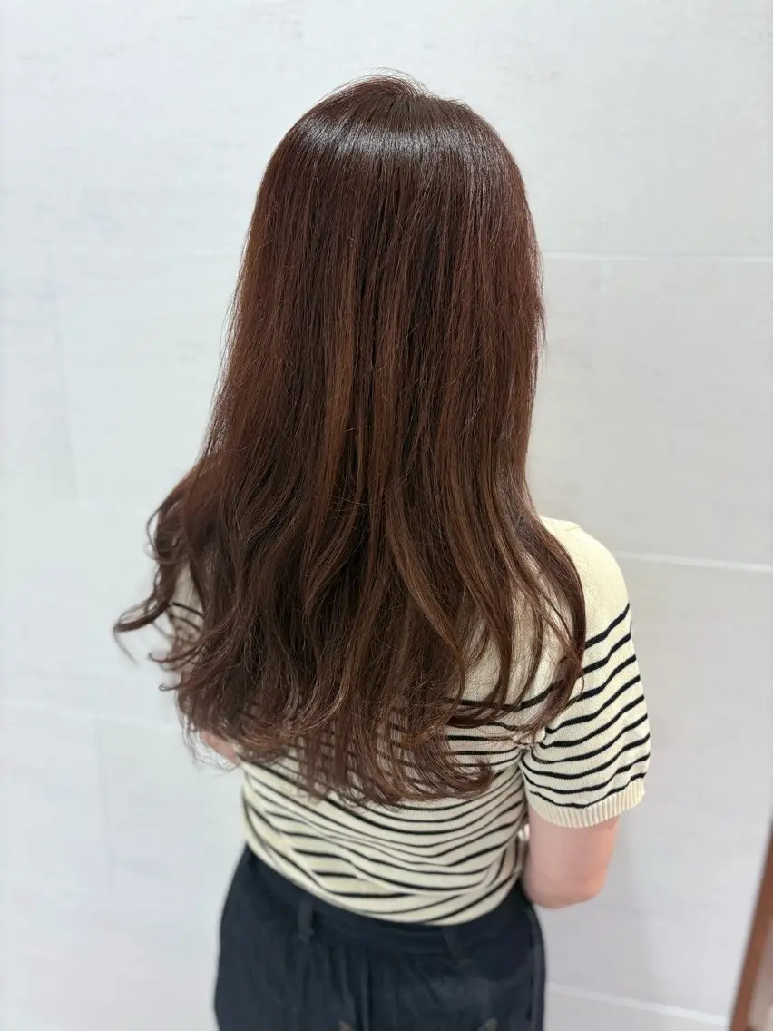ロング 伊藤 アユミのヘアスタイル