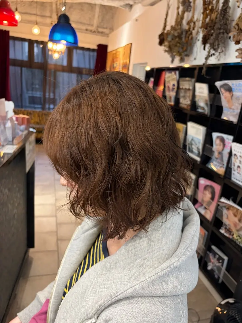 ミディアム ヘアカラー パーマ トリートメント ヘッドスパ カラー/アイリスト 麻優のヘアスタイル