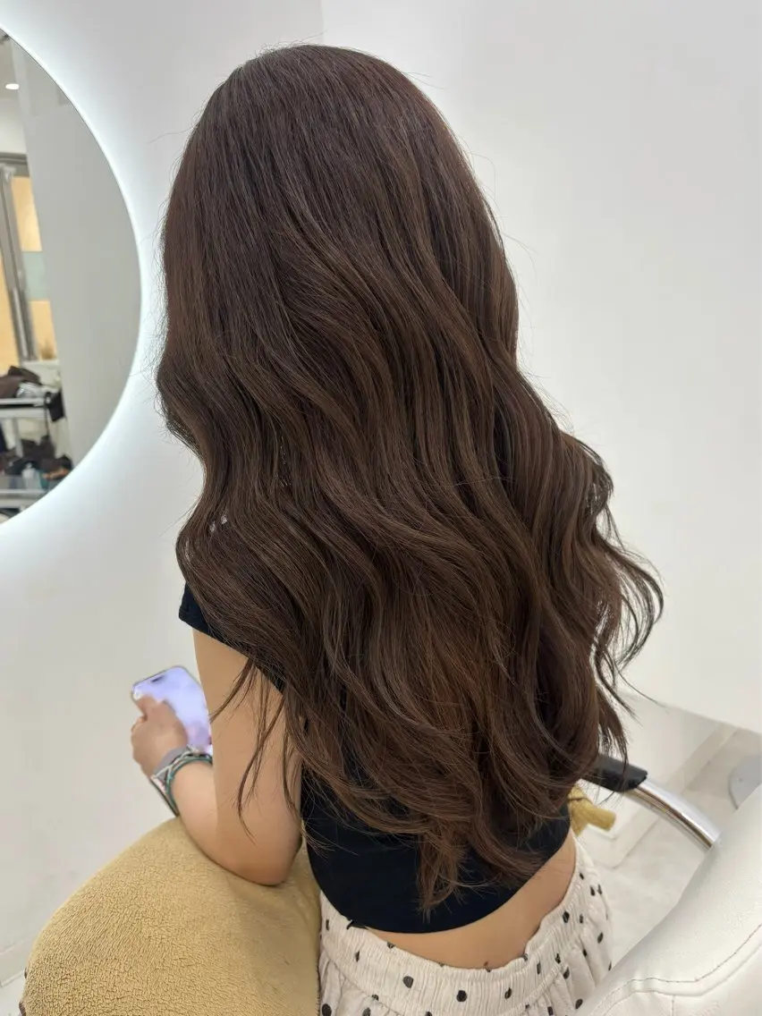 ロング カラー カット ヘアカラー トリートメント 【aini天王寺】 𝐚𝐢𝐫𝐢✂︎のヘアスタイル