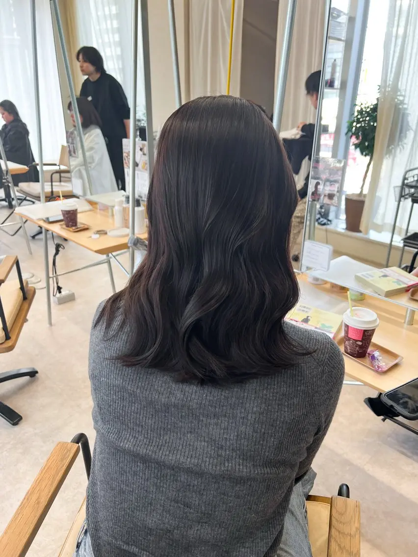 ミディアム カラー カット ヘアカラー 桑原 希吏のヘアスタイル