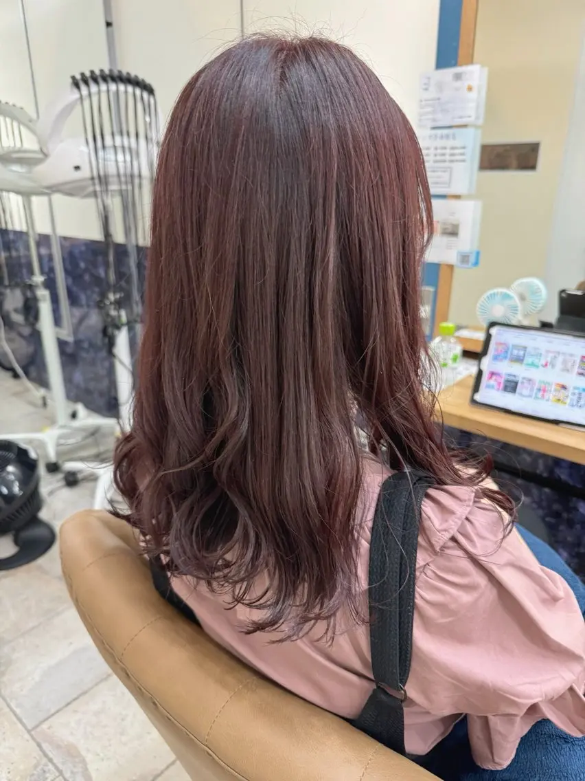 ロング カラー レッドカラー トリートメント ヘアカラー トリートメント 🍒透明感カラー/ 艶カラー/さくら🍒のヘアスタイル