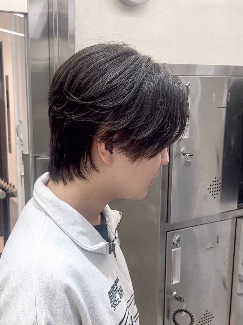 メンズ センターパート カット 縮毛矯正 曲がる縮毛矯正 LIBER 岩名のヘアスタイル