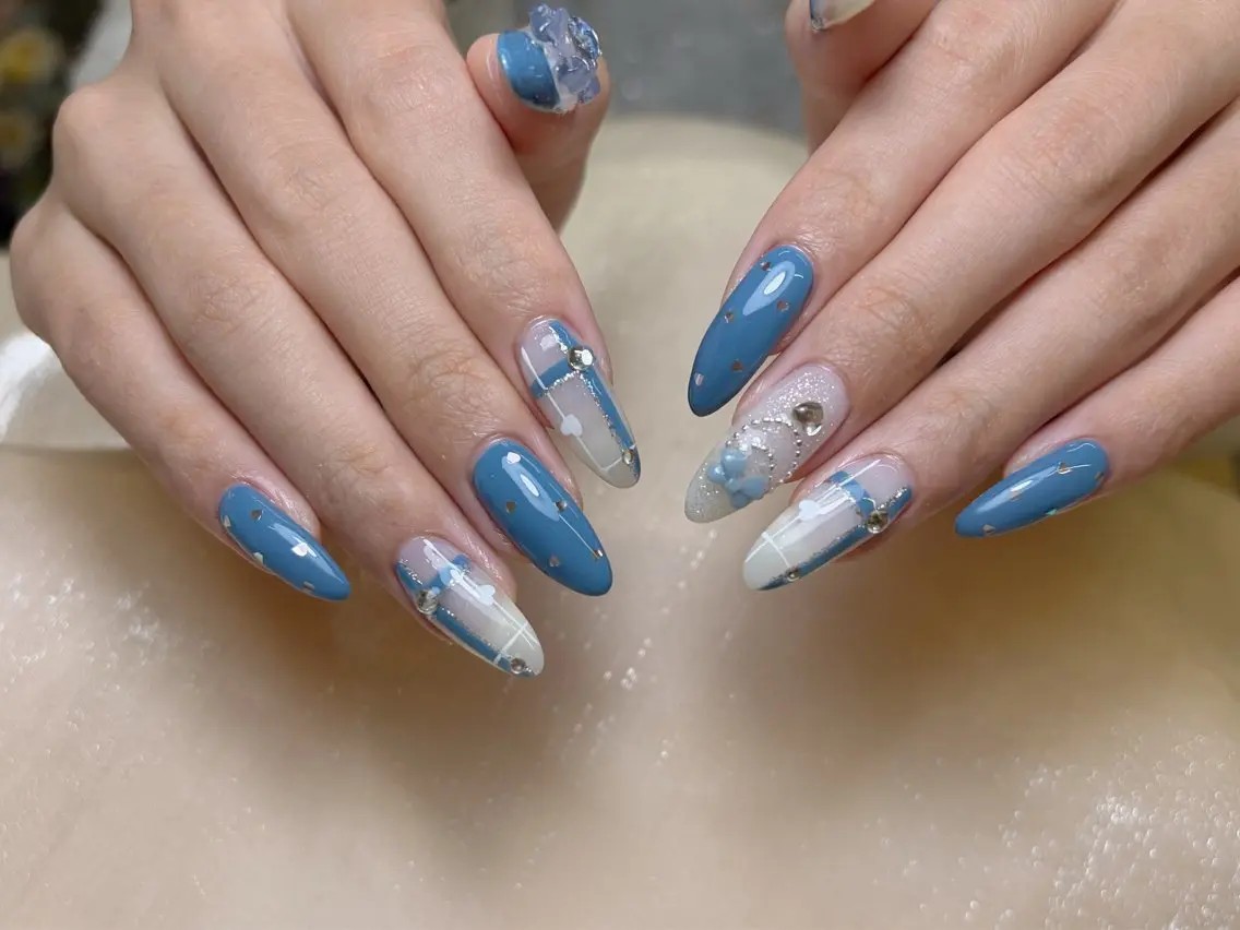 ネイル オーロラネイル 長さ出し フレンチネイル ジェルネイル ガラスフレンチ ハンドネイル Rela・S NAILのネイルデザイン
