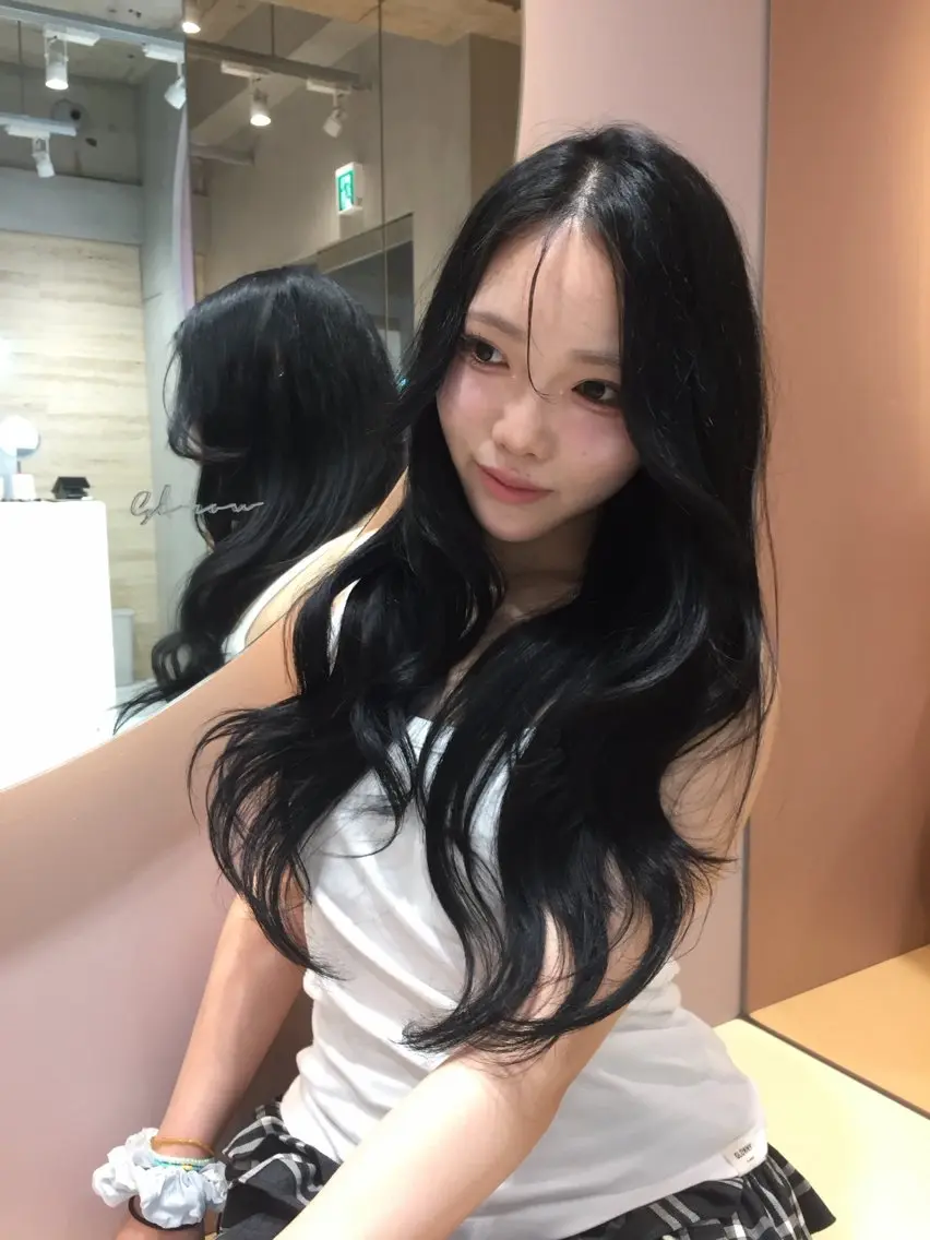 ロング 大宮🎀うる艶矯正 mizukiのヘアスタイル