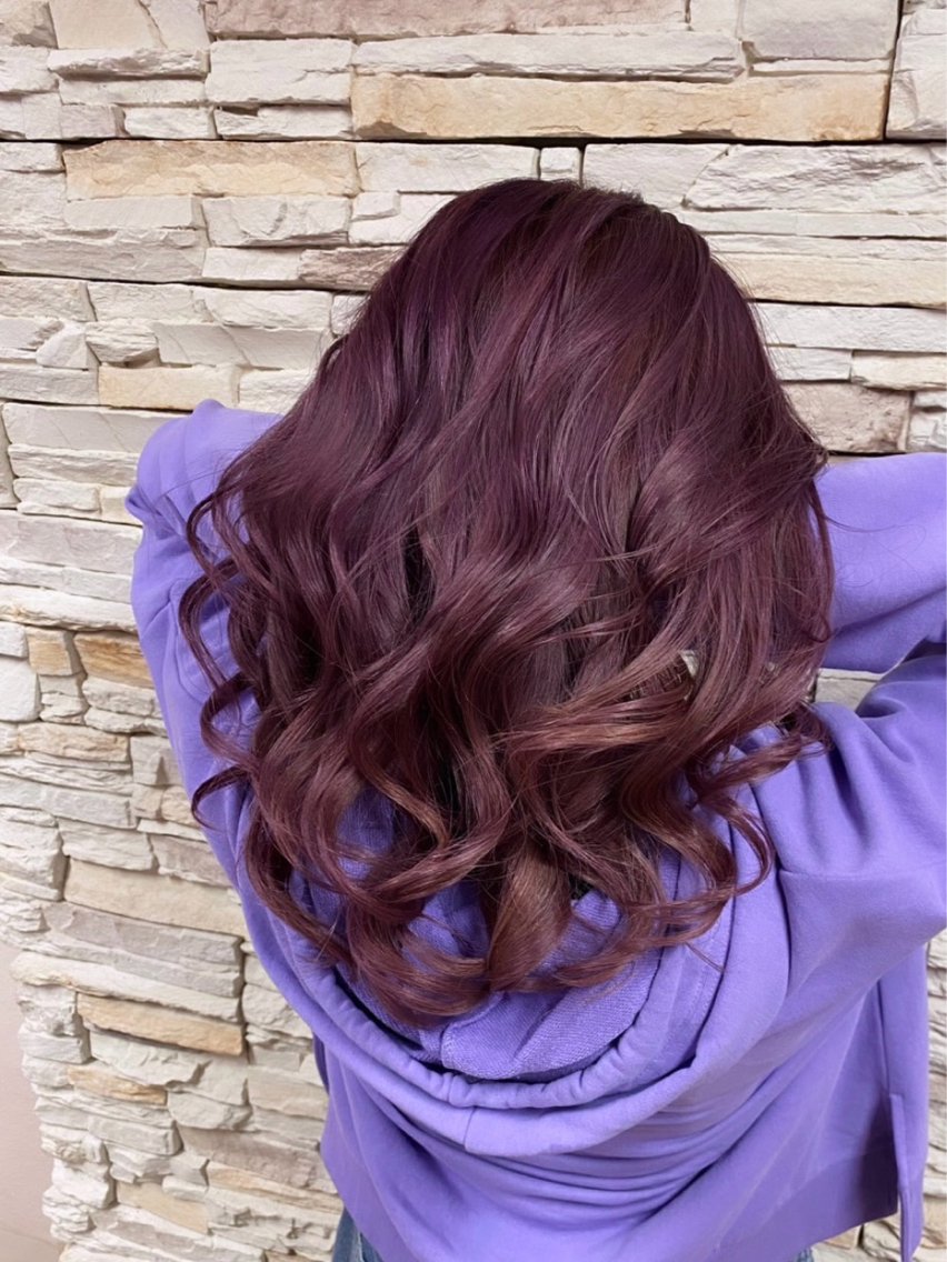 カラー ラベンダーカラー 鵜澤 思音のヘアスタイル