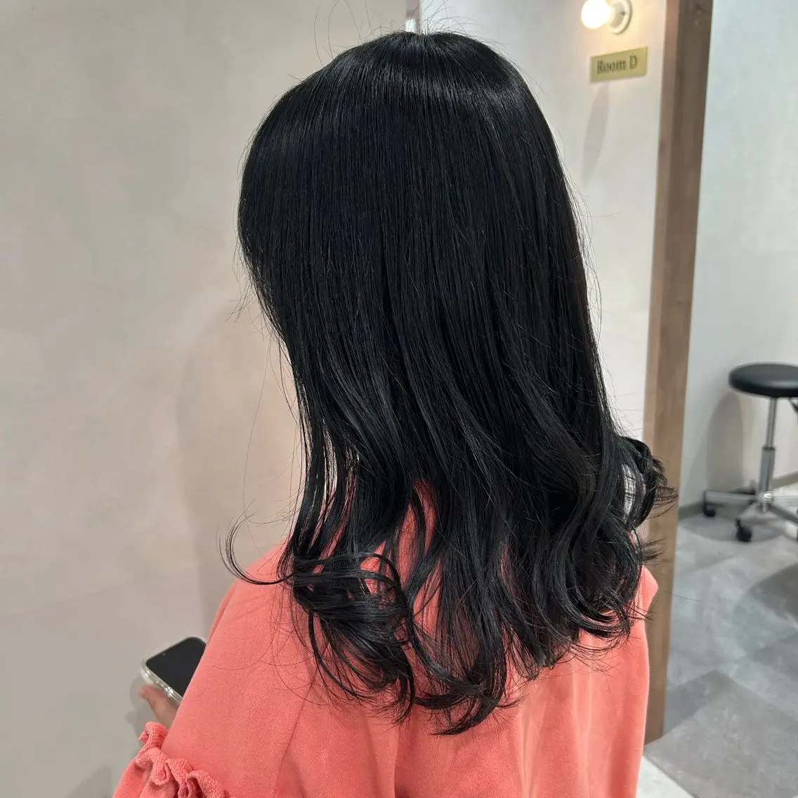 ロング カラー 黒髪 ブルーカラー ブルーブラック 透明感カラー カット ヘアカラー ヘッドスパ SALOWIN栄 三丁目 木戸里実のヘアスタイル