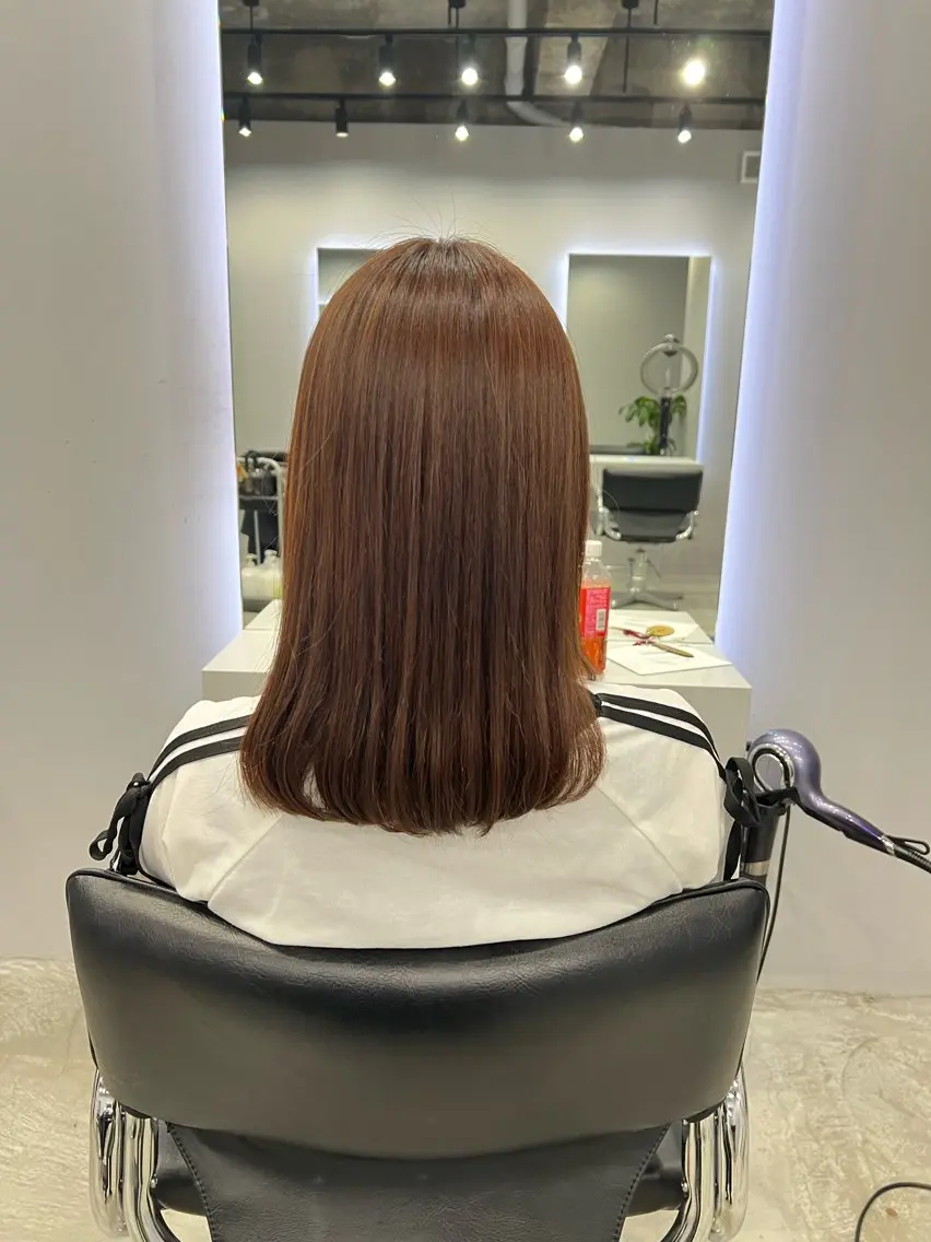 セミロング オレンジブラウン 南桑 由芽のヘアスタイル