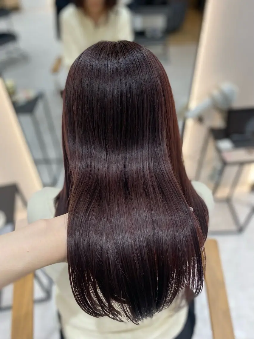 セミロング カラー レッドカラー トリートメント カット ヘアカラー トリートメント 艶髪・透明感カラー・ 韓国ヘア・Yuriのヘアスタイル