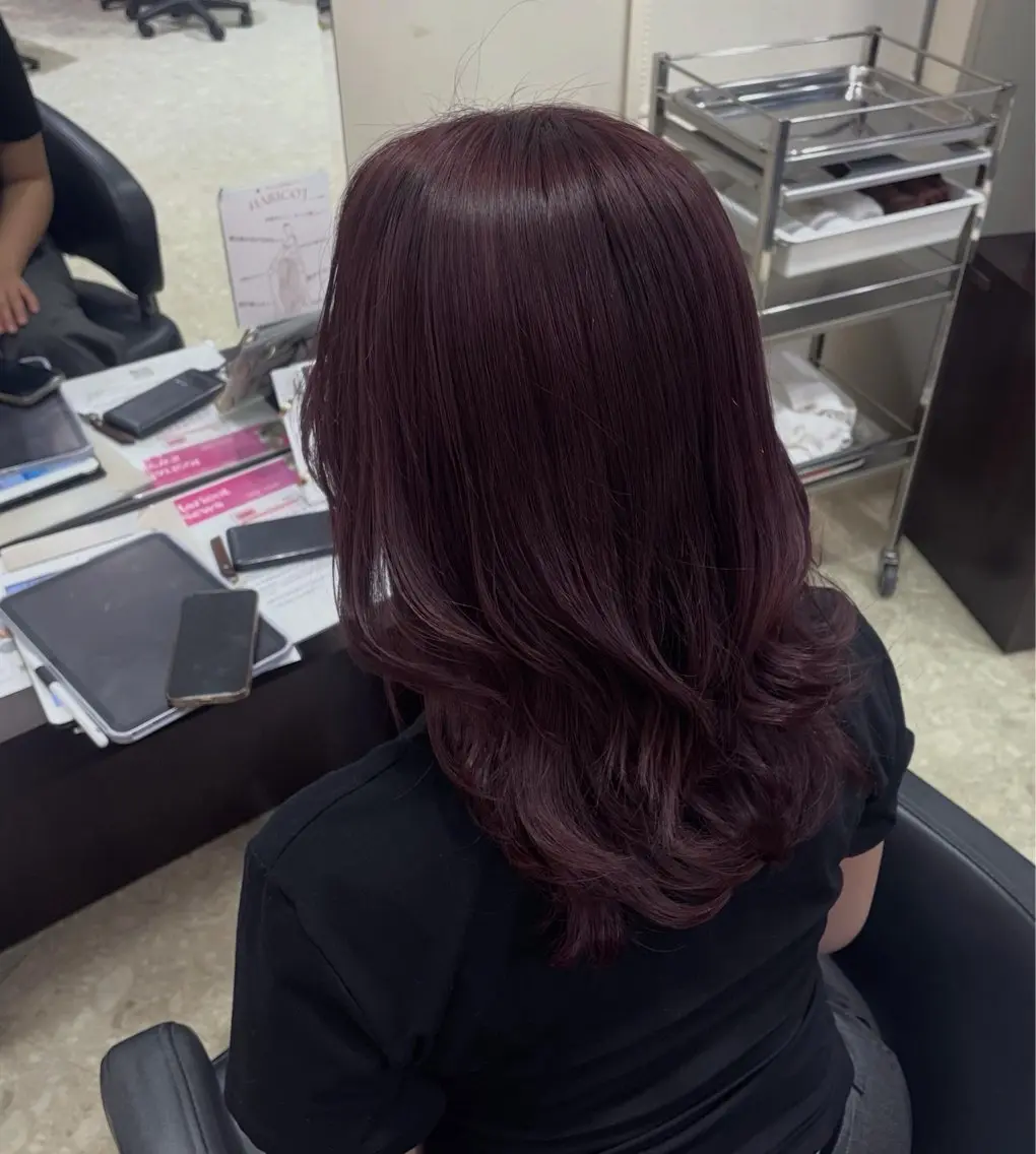 ミディアム カラー ヘアカラー 尾﨑 ひよりのヘアスタイル