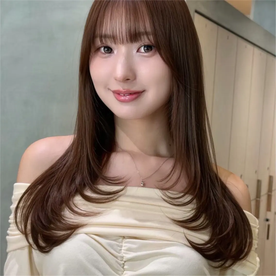 ミディアム カラー カット ヘアカラー トリートメント 水光カラー/韓国風 /レイヤー/山口のヘアスタイル