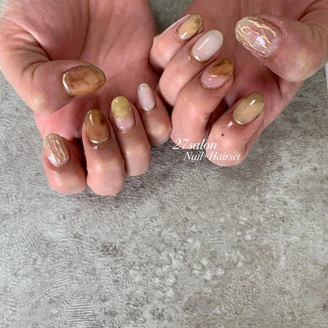 ネイル ミラーネイル ニュアンスネイル ピスタチオネイル 27salon yuinaのネイルデザイン